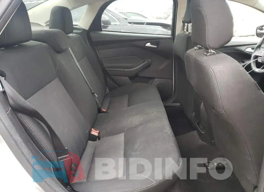 1FADP3F22JL245508 Photo# 10