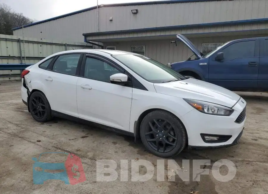 1FADP3F26GL397963 Photo# 4
