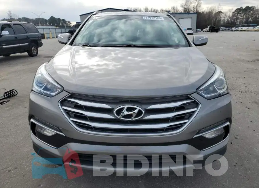 5XYZU3LB8JG519190 Photo# 5