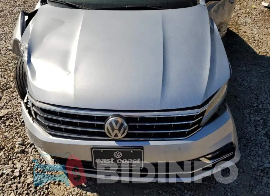 1VWBS7A31GC065840 Photo# 11
