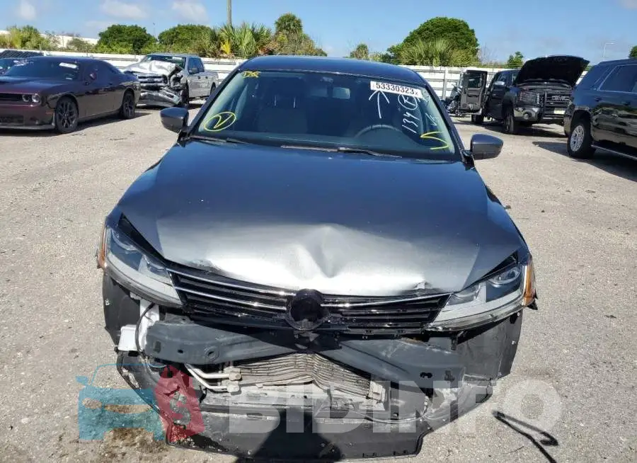 3VW2B7AJ6HM377134 Photo# 5