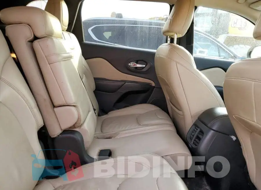 1C4PJLDB5GW350336 Photo# 11