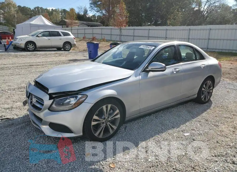 WDDWF4JB5HR293004 Photo# 1