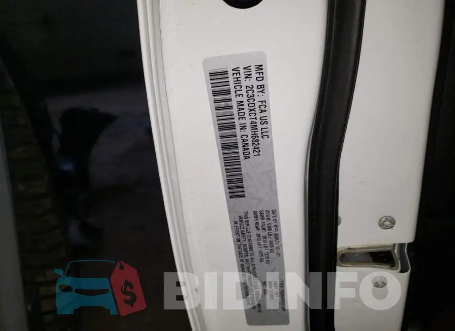 2C3CDXCT4MH682421 Photo# 13