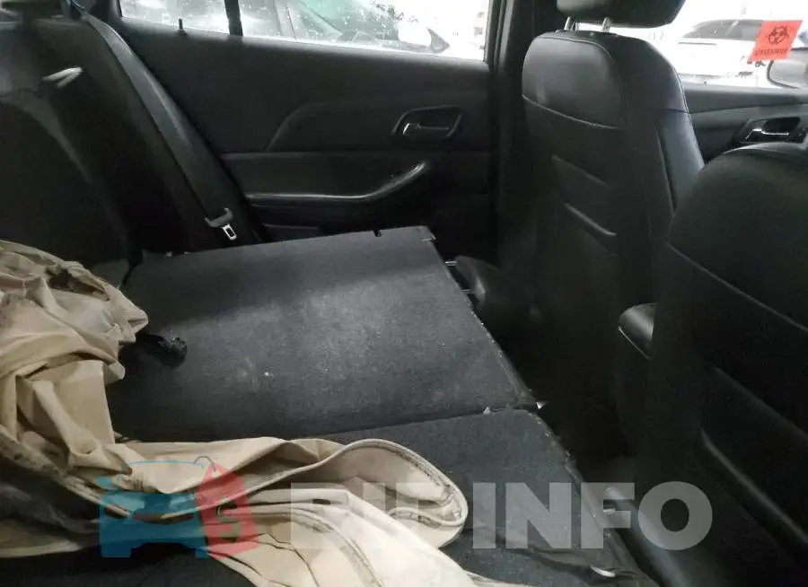 1G11D5SL8FF160087 Photo# 10