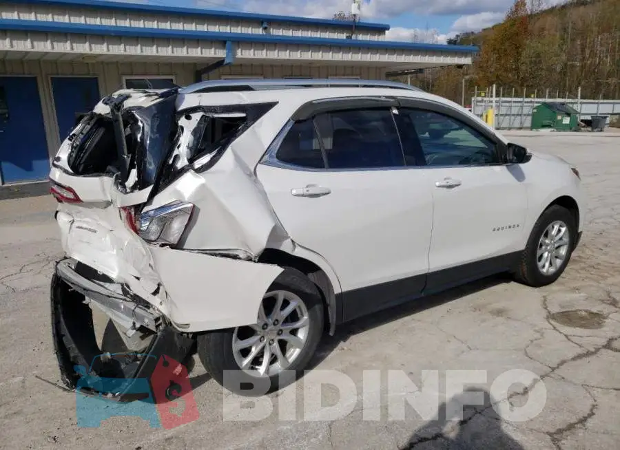 2GNAXSEV4J6352823 Photo# 3