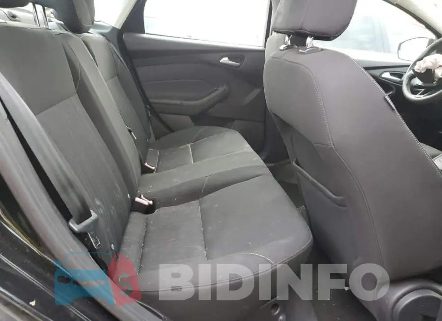 1FADP3F24FL209262 Photo# 10