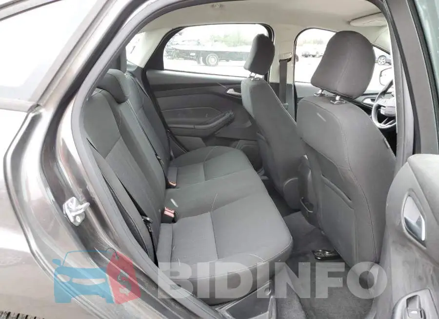 1FADP3F26GL200788 Photo# 10