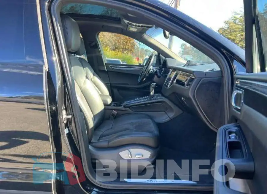 WP1AB2A57GLB41613 Photo# 5