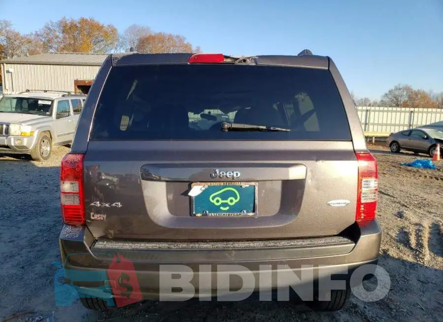 1C4NJRFB2FD424992 Photo# 6
