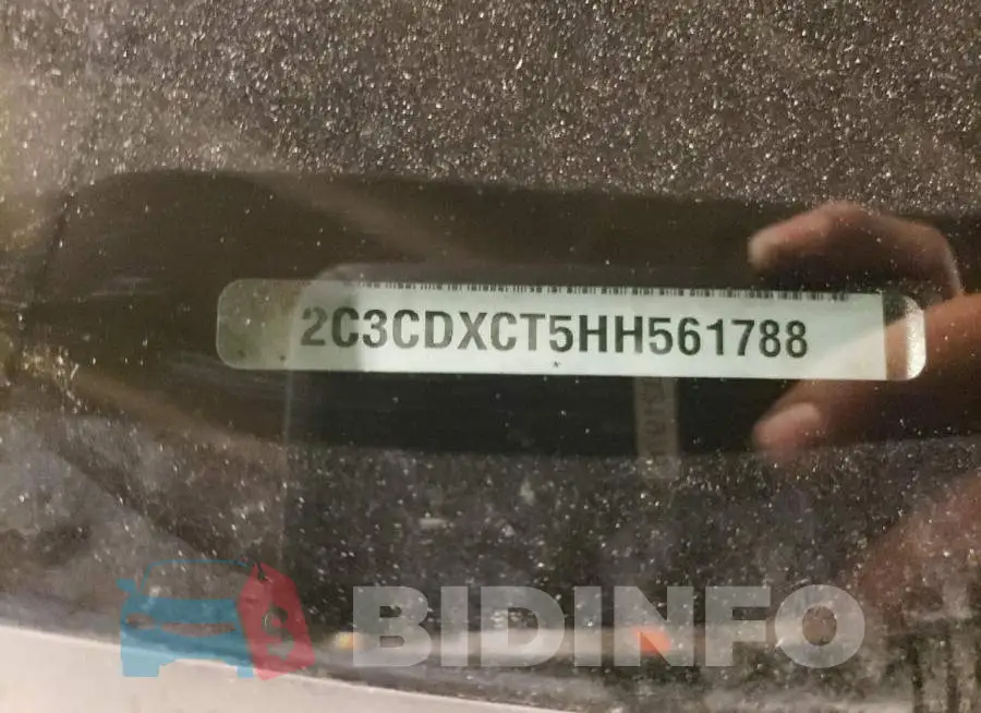 2C3CDXCT5HH561788 Photo# 12