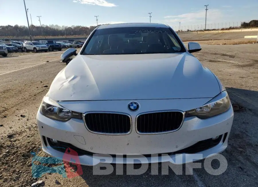 WBA3A5G56FNS86423 Photo# 5