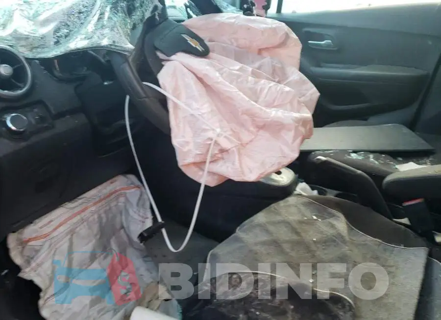KL7CJLSB9FB157871 Photo# 7