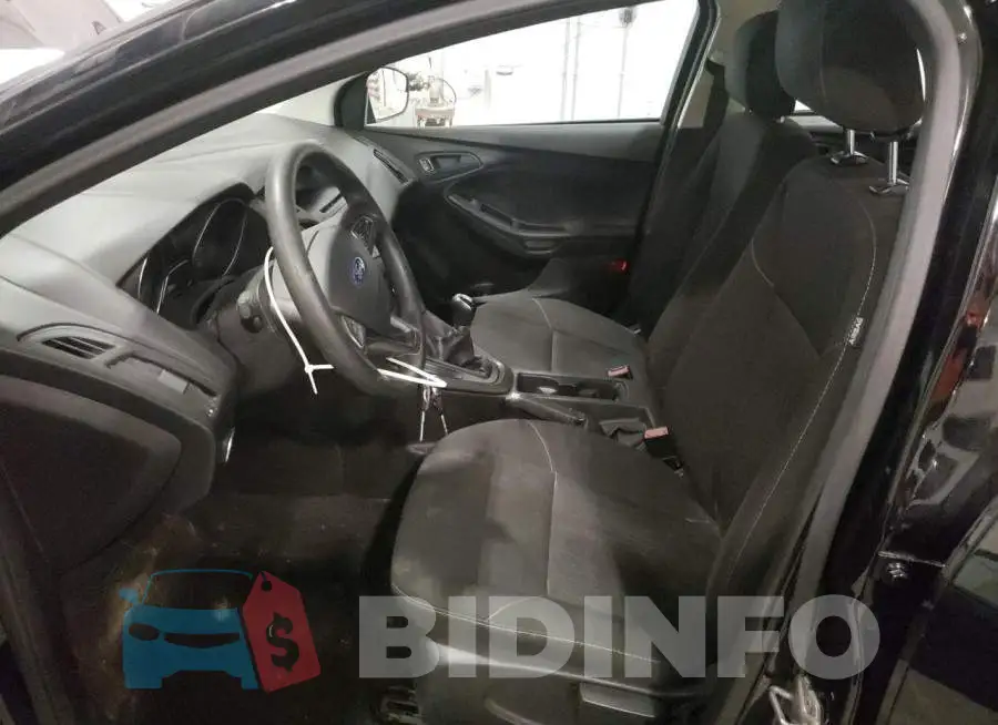 1FADP3E24GL246153 Photo# 7