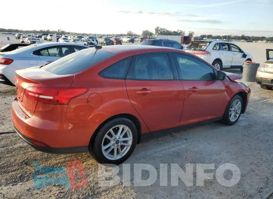 1FADP3F2XJL273296 Photo# 3