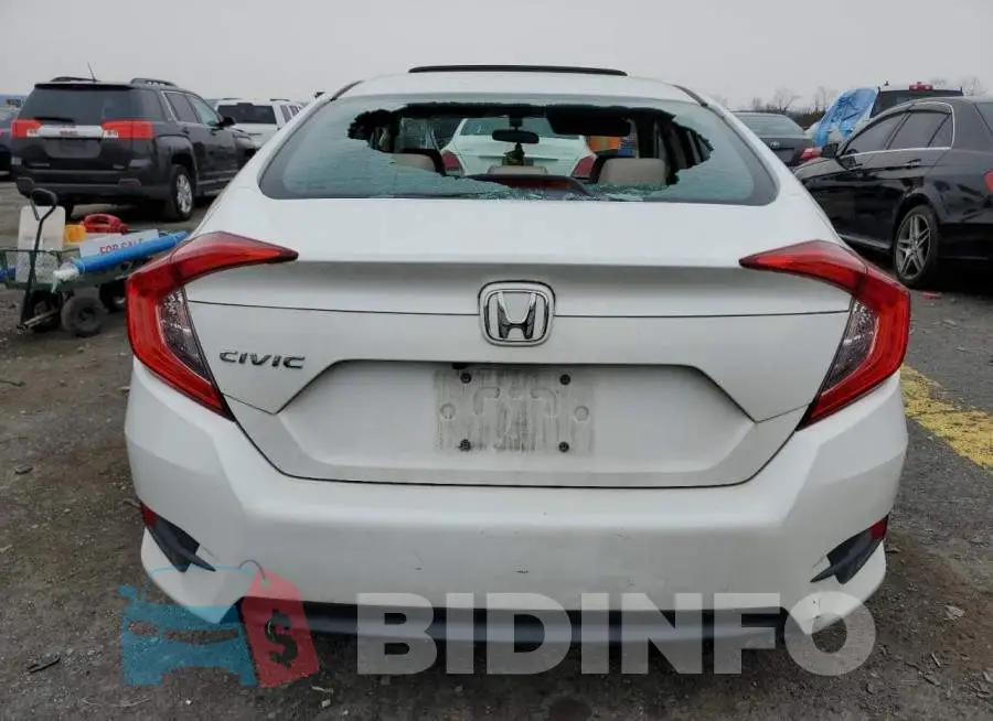 19XFC2F73GE233910 Photo# 6