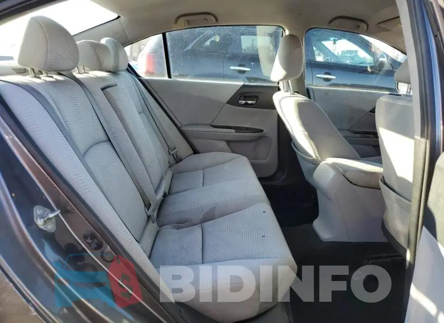 1HGCR2F3XFA150993 Photo# 10