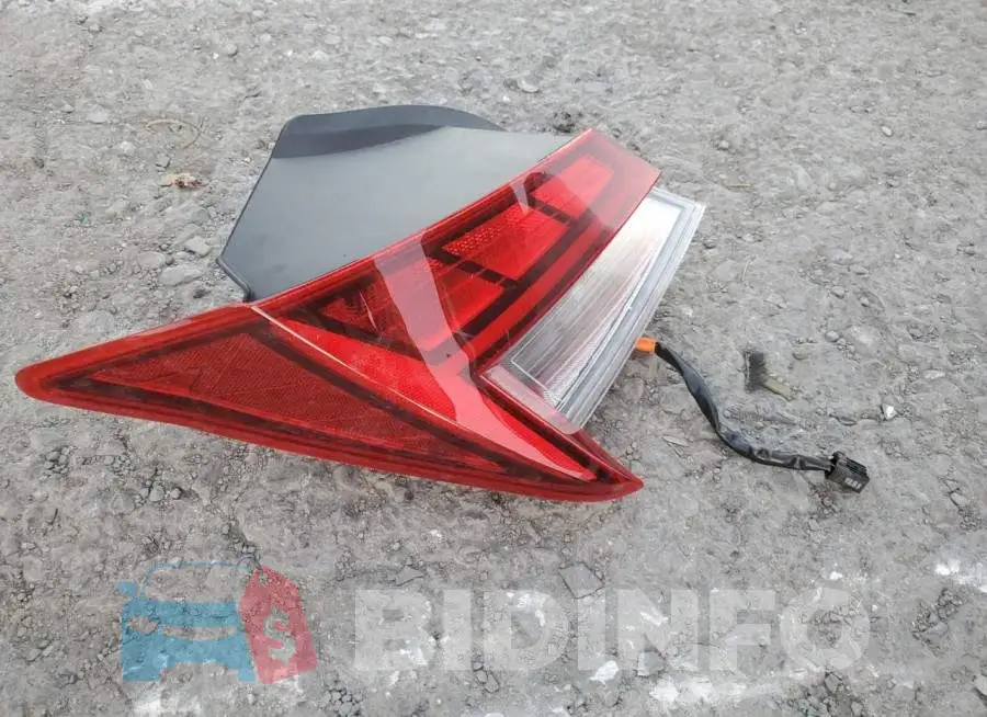 KMHLR4AF8PU490330 Photo# 12