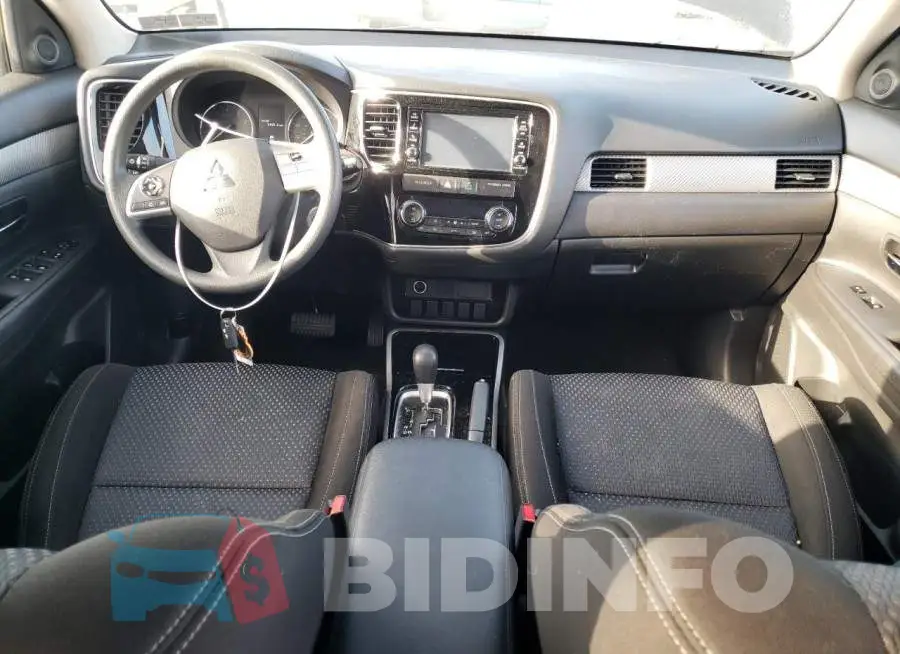 JA4AD2A36JZ018040 Photo# 8