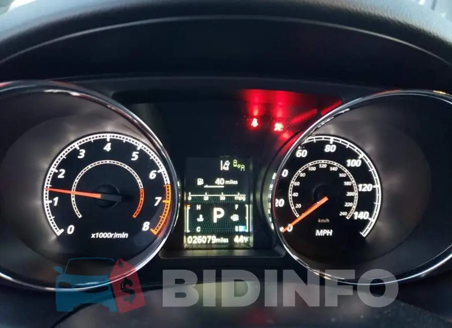 JA4APVAU4NU009325 Photo# 9