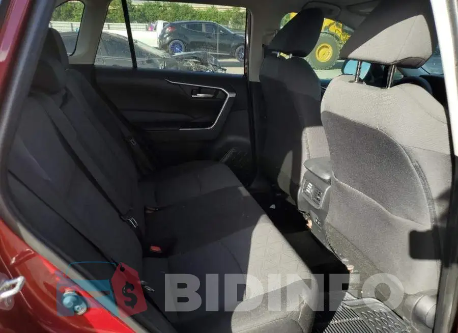 2T3W1RFV3LC063268 Photo# 10