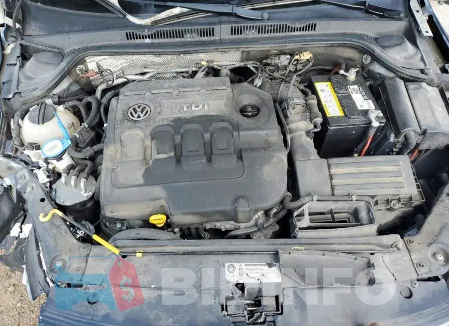 3VWLA7AJ7FM305945 Photo# 11