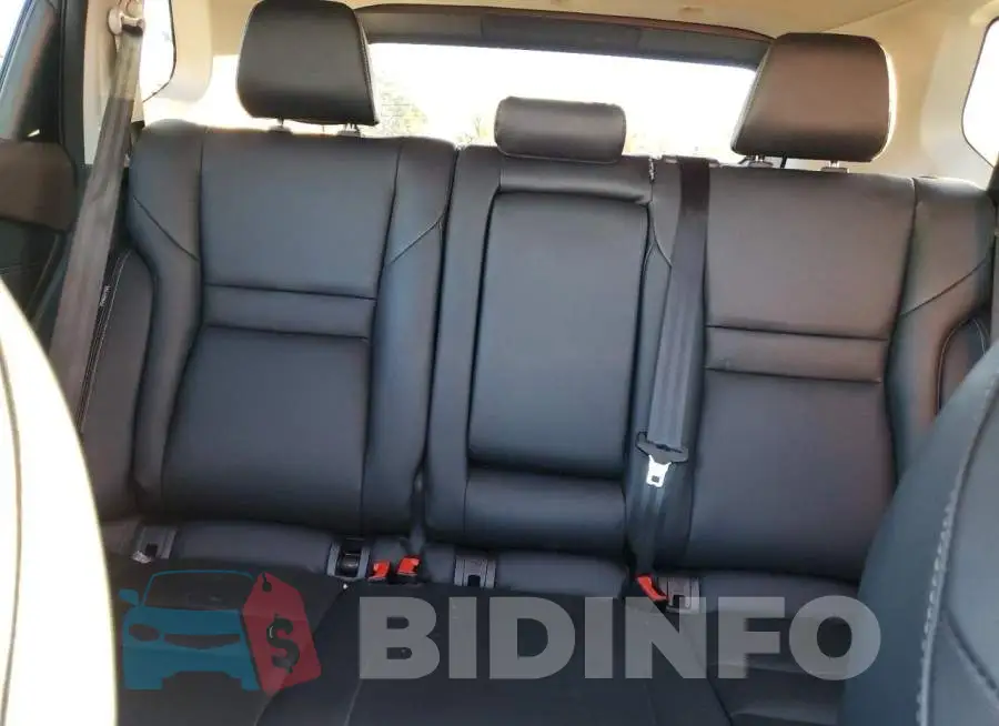 5N1BT3CB7PC790657 Photo# 10