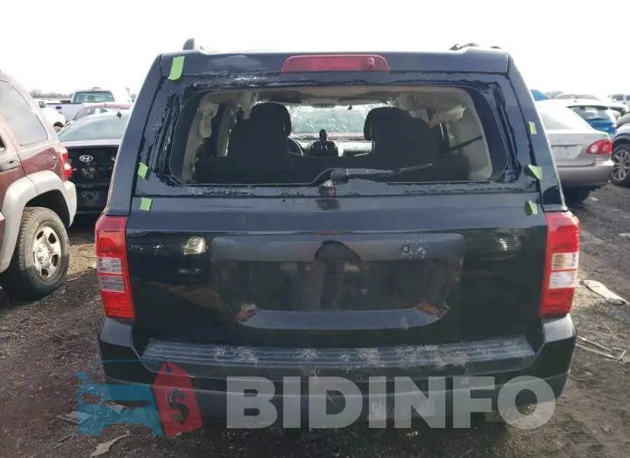 1C4NJPBB9FD157957 Photo# 6