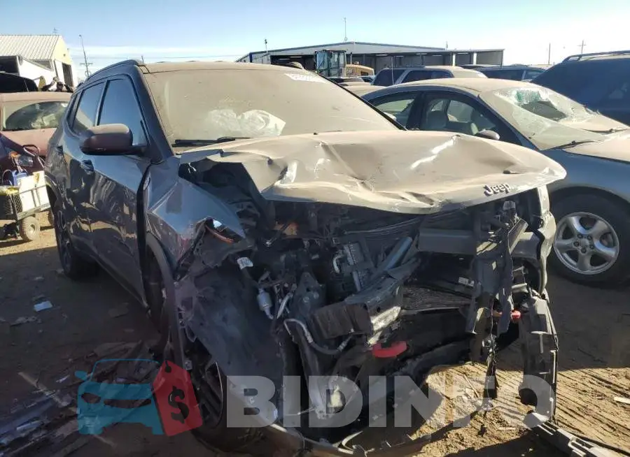 3C4NJDDB2LT163522 Photo# 4