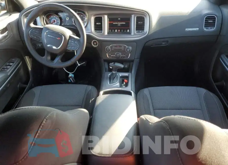 2C3CDXBG8NH256768 Photo# 8