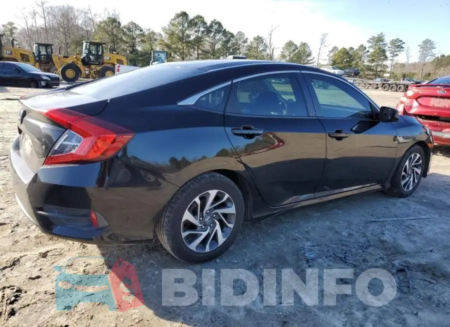 19XFC2F72GE051826 Photo# 3