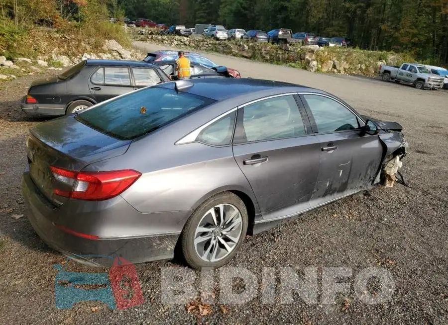 1HGCV3F62JA006973 Photo# 3