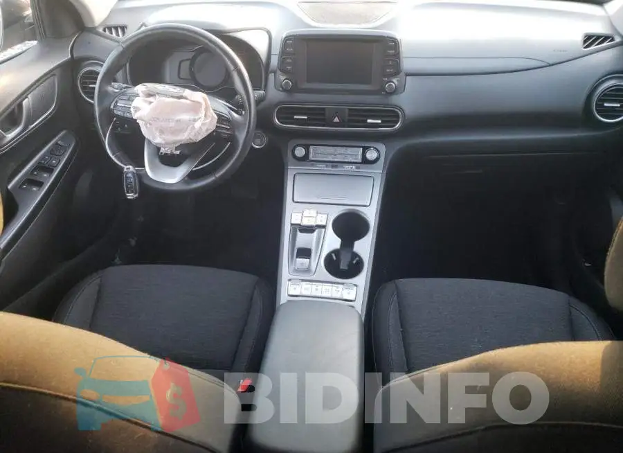 KM8K23AG3MU135371 Photo# 8