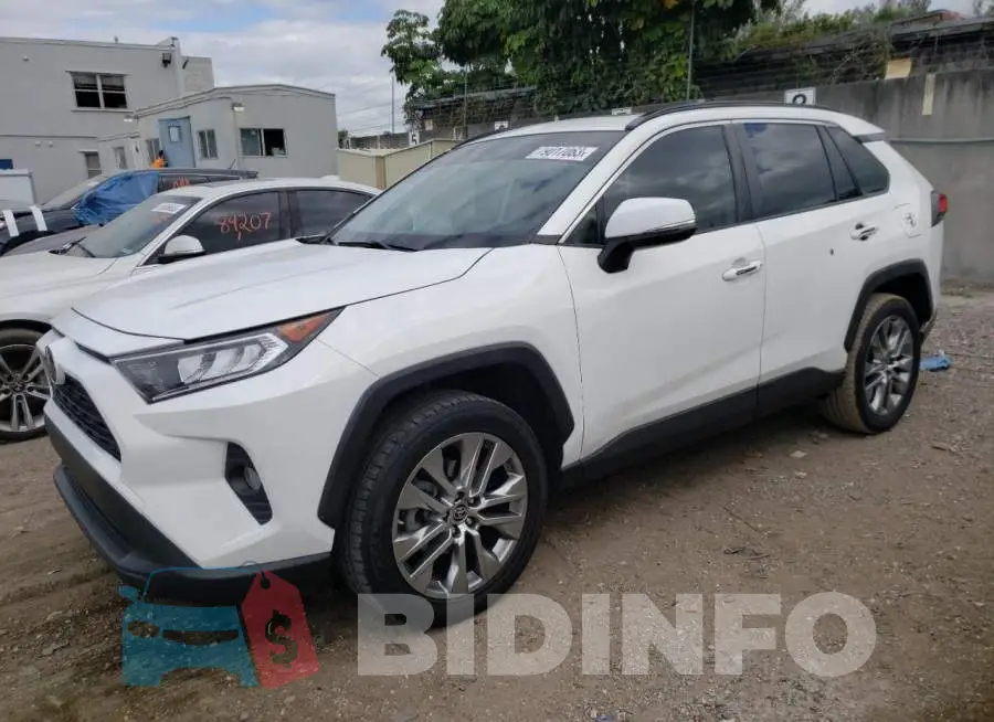 JTMC1RFV1KD517028 Photo# 1