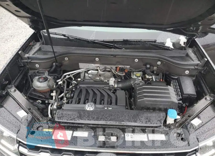 1V2MR2CA2KC622915 Photo# 12