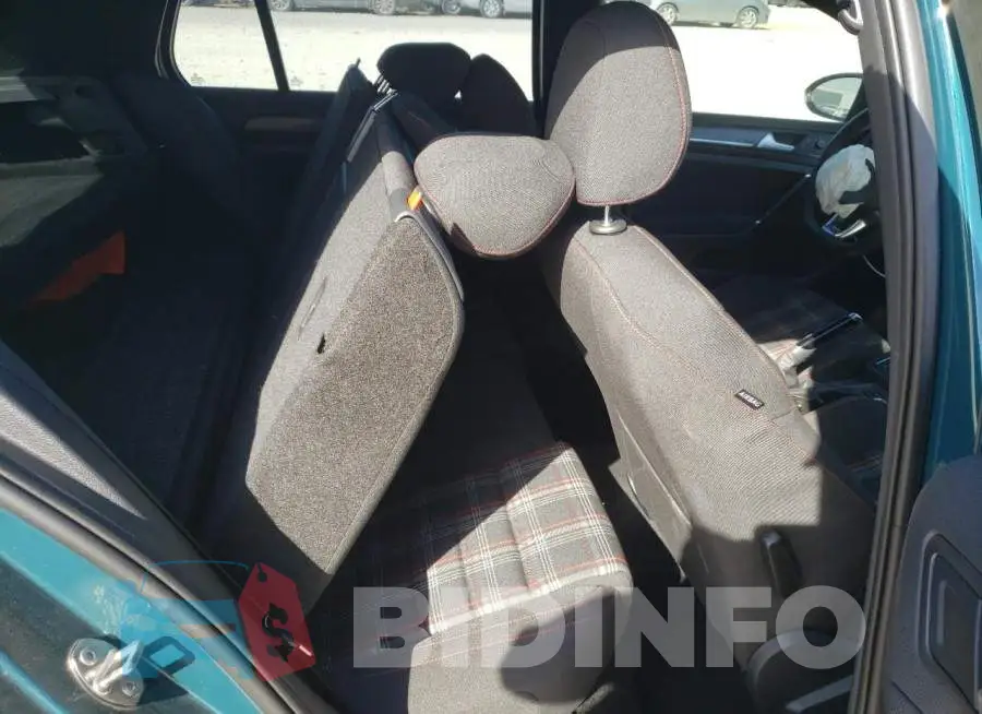 3VW5T7AU4KM014665 Photo# 10
