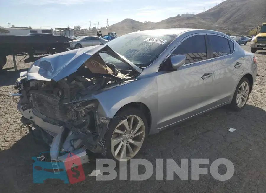 19UDE2F30JA004014 Photo# 1