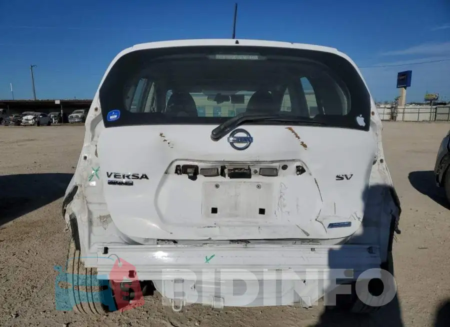 3N1CE2CP4GL390037 Photo# 6