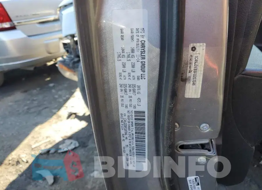 1C4NJDEB8FD207046 Photo# 12