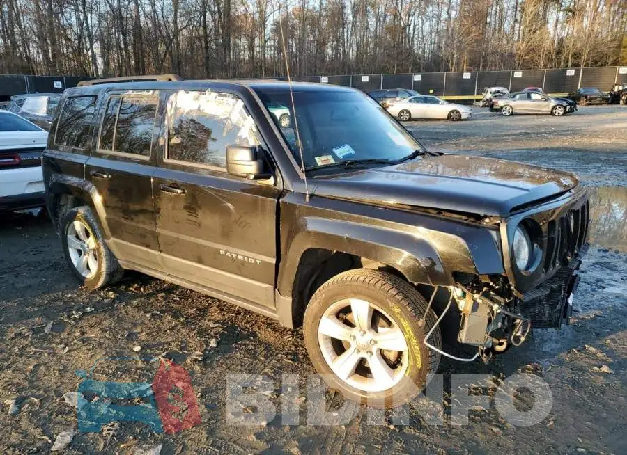 1C4NJPFB5FD179061 Photo# 4