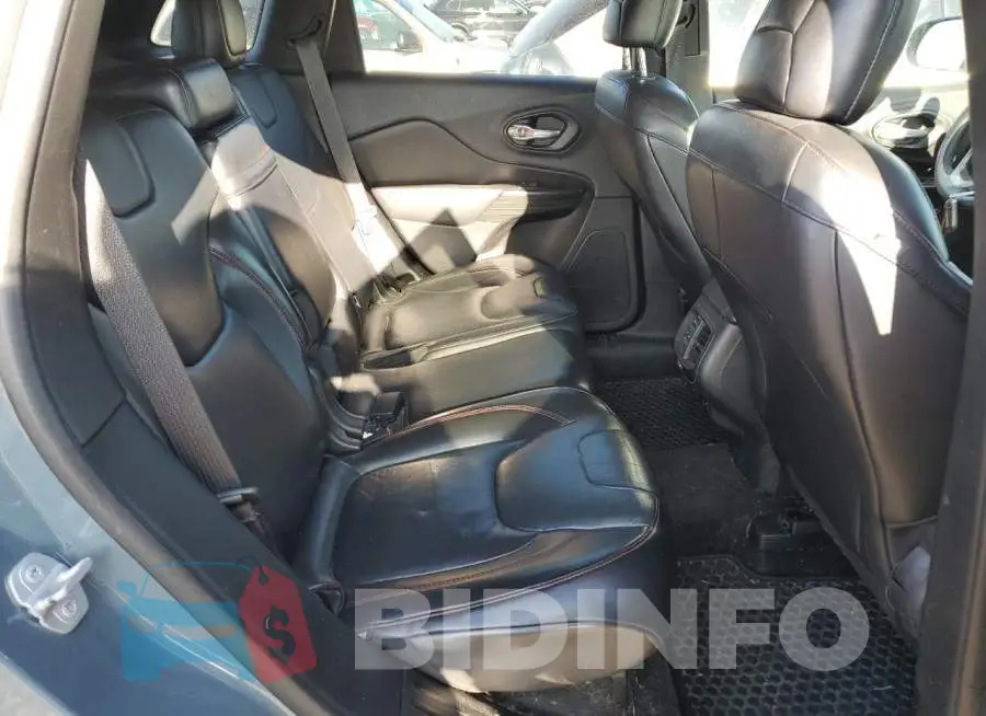 1C4PJMBS8FW705801 Photo# 10