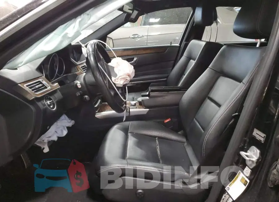 WDDHF8JB8FB144642 Photo# 7