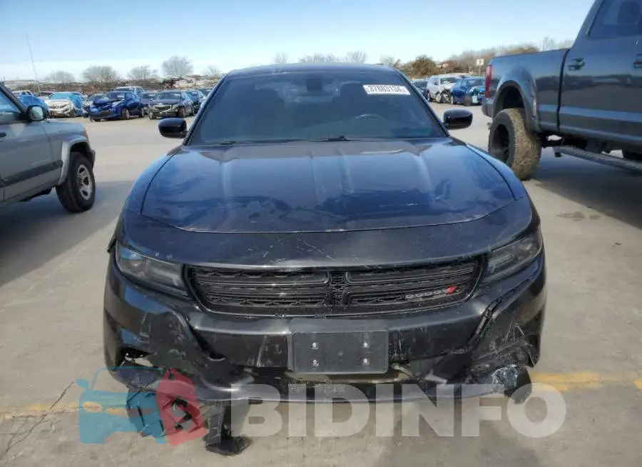 2C3CDXBG9KH682075 Photo# 5