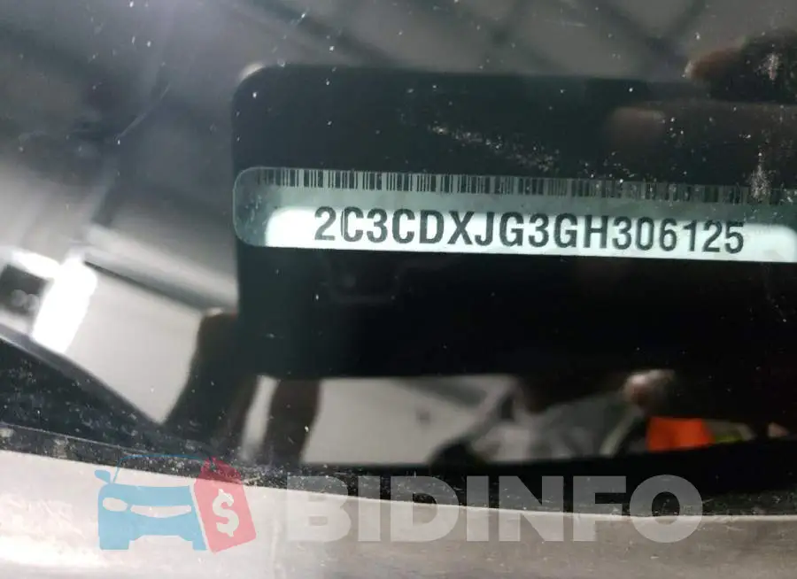 2C3CDXJG3GH306125 Photo# 12