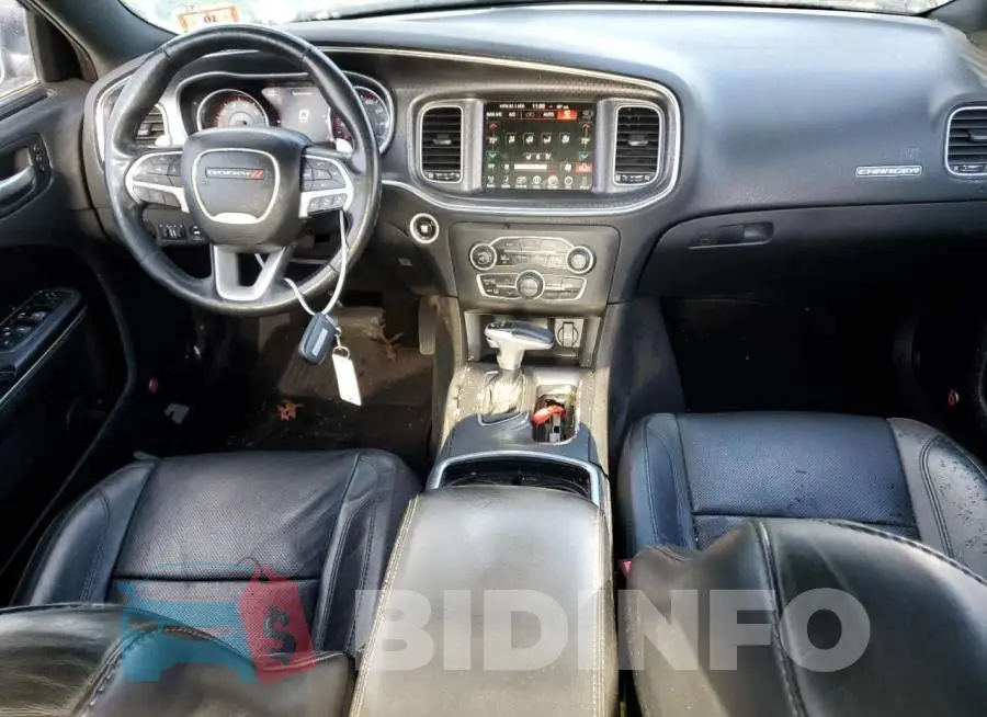 2C3CDXJG8FH748882 Photo# 8