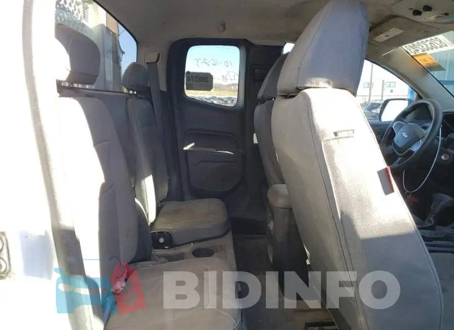 1GCHTBEA5J1249767 Photo# 10