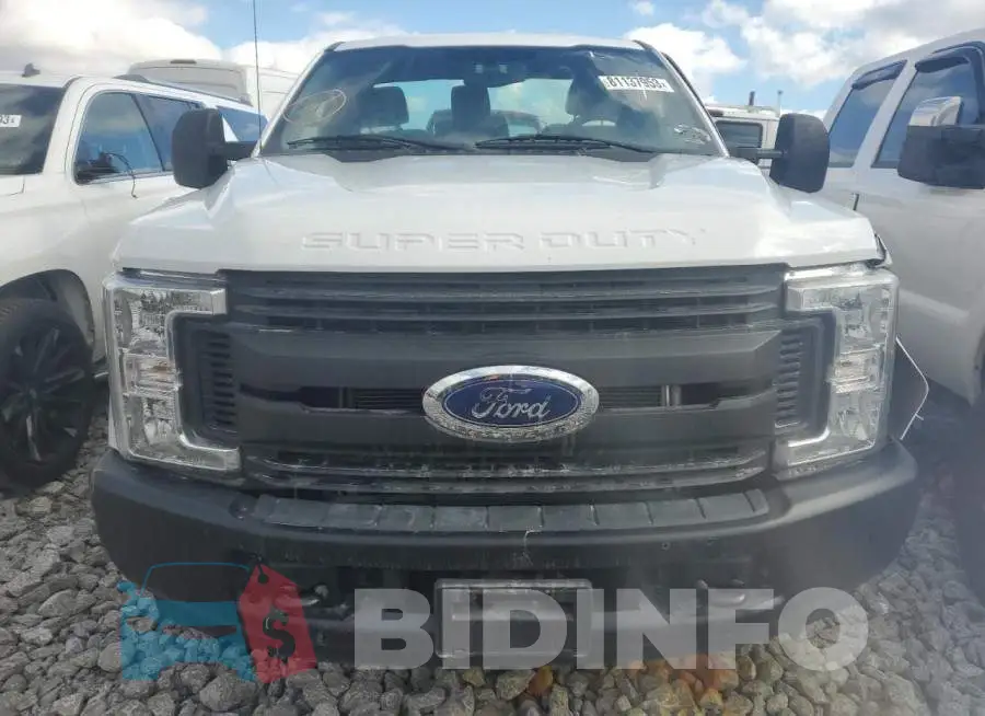 1FTBF2A64HEB70169 Photo# 5
