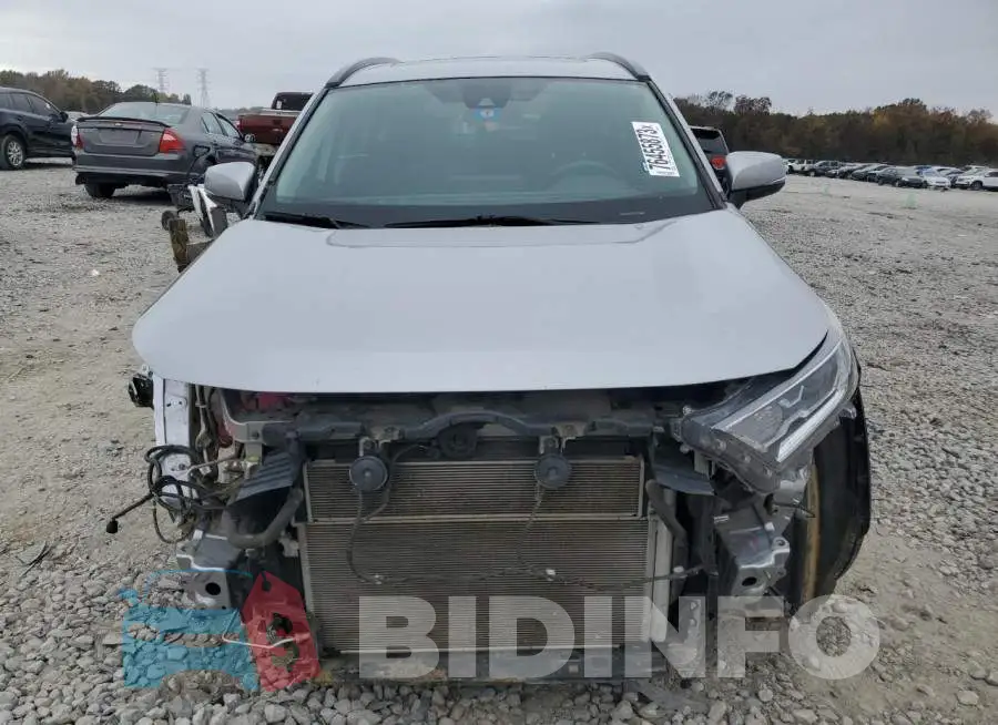 4T3R6RFV1MU020191 Photo# 5