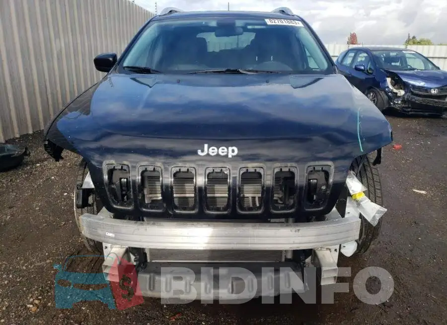 1C4PJLCB2KD444647 Photo# 5