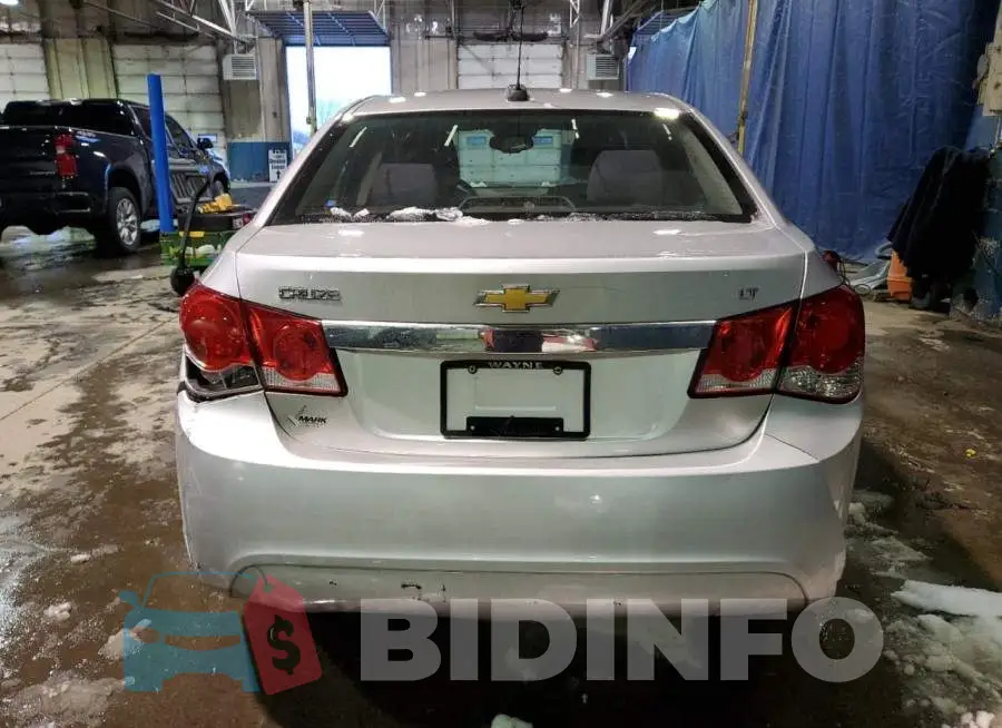 1G1PC5SB6F7155629 Photo# 6